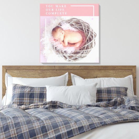モダンなキュートな赤ちゃんの写真 | ピンク&ホワイト | 名言付き キャンバスプリント (インサイチュ (寝室))