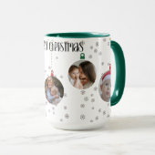 モダンなクリスマスの赤いオーナメント ホリデー フォト マグカップ (正面右)