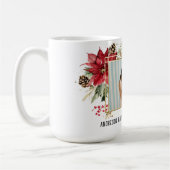 モダンなクリスマスの赤い花の写真 コーヒーマグカップ (左)