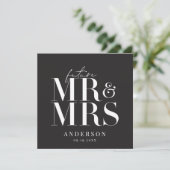 モダンなグラフィック タイポグラフィーで「Save the Date」 シーズンカード (スタンド正面)