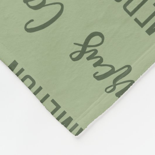 モダンなグリーンのパーソナライズされた赤ちゃんの名前のスクリプトタイプ フリースブランケット (角)