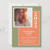 モダンなコーラルとグリーンの幾何学的な卒業パーティー 招待状 (正面)