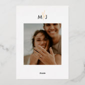 モダンなゴールドの葉の境界線とスクリプトされたモノグラムの招待状 箔招待状 (裏面)