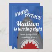 モダンなサメをテーマにした誕生日パーティーの招待状 招待状 (正面/裏面)