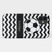 モダンなシェブロンのジグザグ形のサッカーのiPhone 5の場合 Case-Mate iPhoneケース (裏面(横))