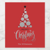 モダンなシルバーのクリスマスツリー（赤背景） ワインラベル (シングルラベル)