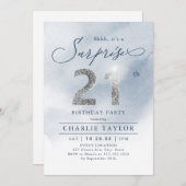 モダンなシルバーのグリッター 大人サプライズ 21歳の誕生日 招待状 (正面/裏面)