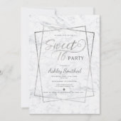 モダンなシルバーのタイポグラフィ大理石 Sweet 16 招待状 (正面)
