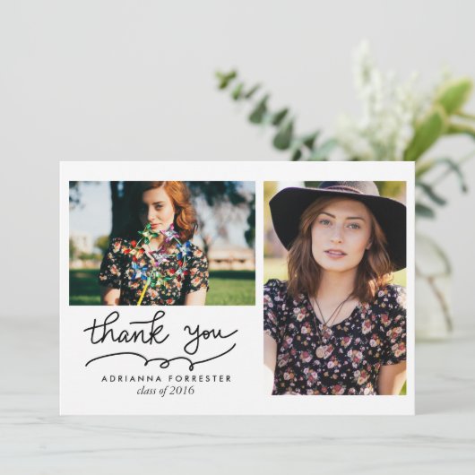 モダンなシンプルの卒業生は2つの写真感謝していしています サンキューカード (スタンド正面)