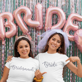 モダンなスクリプトのダイヤモンドプリントの花嫁お披露目パーティー Tシャツ