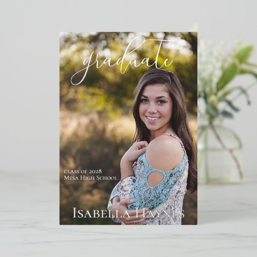 モダンなスクリプトの卒業発表写真 箔招待状 (立ち正面)