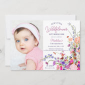 モダンなスタイルのワイルドフラワーのスクリプト写真 1歳の誕生日 招待状 (正面)