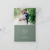 モダンなセージグリーンとホワイトの結婚式写真感謝カード サンキューカード (内部)