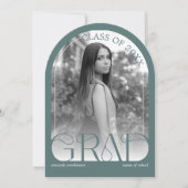 モダンなセージグリーンアーチの写真　卒業パーティー 招待状 (正面)