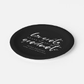 モダンなタイポグラフィの卒業パーティー ペーパープレート (アングル)