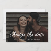 モダンなタイポグラフィーの結婚式の日を変更する 案内状 (正面)