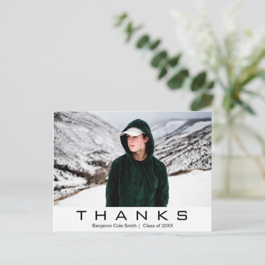モダンなタイポグラフィー写真 卒業おめでとう ありがとう ポストカード (スタンド正面)