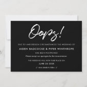 モダンなタイポグラフィー 延期された結婚発表 招待状 (正面)