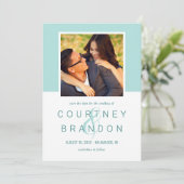 モダンなターコイズブルーグリーンのイニシャル結婚式写真 セーブザデート (スタンド正面)