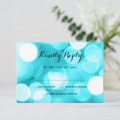 モダンなティール(緑がかった色)のグリッターはバルミツワーRSVPをつけます 出欠カード (スタンド正面)