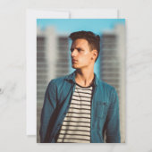 モダンなネイビーブルーと白の写真 卒業パーティー 招待状 (裏面)