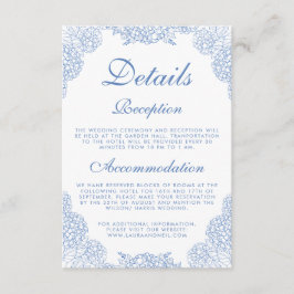 モダンなハイドランジアの薄い青の花のディテール エンクロージャーカード