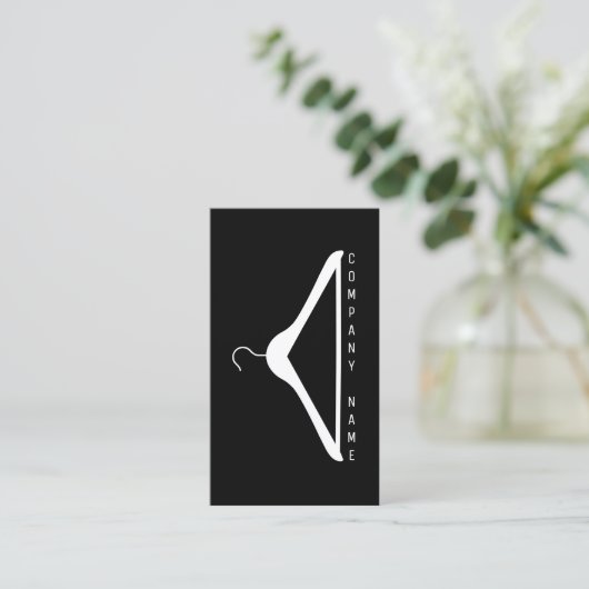 モダンなハンガーの名刺 名刺 (スタンド正面)