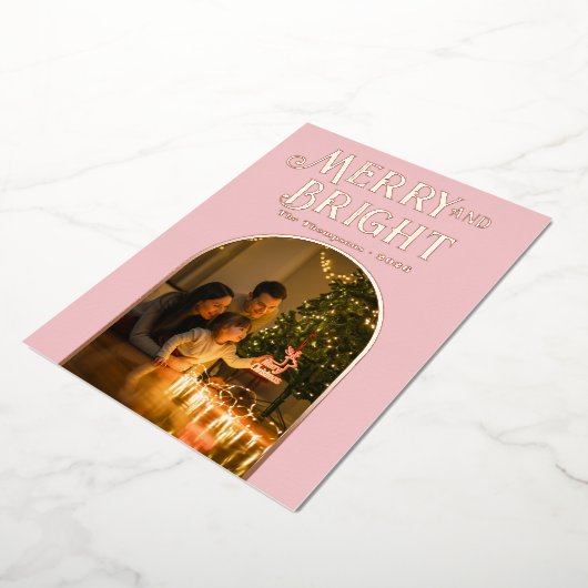 モダンなバラピンクとローズゴールドのクリスマスフォト 箔シーズンカード (回転した状態)