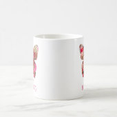 モダンなバレンタインギフト - ピンクの花と蝶 コーヒーマグカップ (中央)