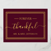 モダンなバーガンディーのウェディング Mr. & Mrs. サンクスカード 箔招待状ポストカード (正面)