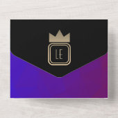 モダンなパープルとゴールドのモノグラム結婚式 オールインワン招待状 (裏面)