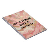 モダンなピンクのシルバー大理石のテクスチャとタイポグラフィ ノートブック (右側)