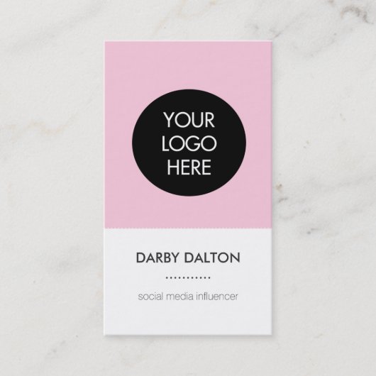 モダンなピンクのロゴ社会的な媒体の名刺 名刺 (正面)