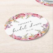 モダンなピンクの芍薬の花のブライダルシャワー ラウンドペーパーコースター (アングル)