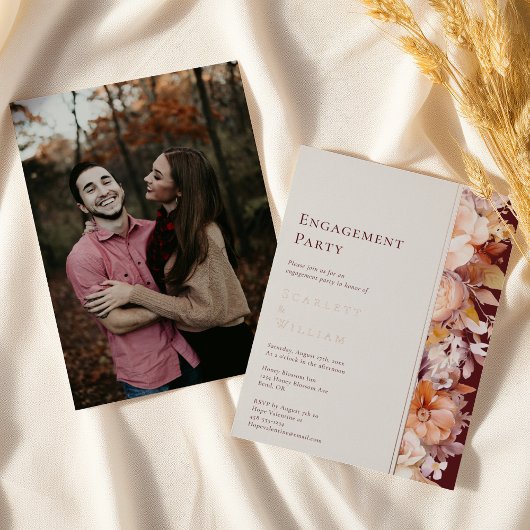 モダンなフォイル 秋のバーガンディー フォト 婚約パーティー 箔招待状
