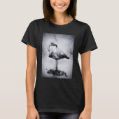 モダンなフラミンゴの黒と白の水彩画アート Tシャツ (正面)