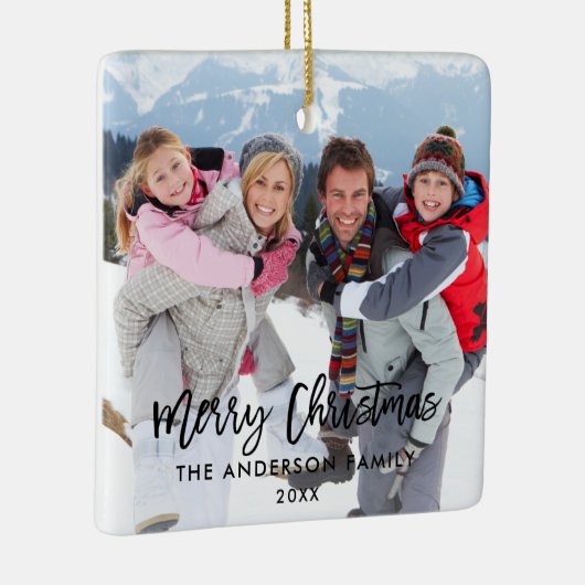 モダンなブラシの原稿のクリスマスの家族写真の正方形 セラミックオーナメント (右)