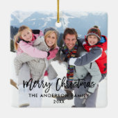 モダンなブラシの原稿のクリスマスの家族写真の正方形 セラミックオーナメント (裏面)