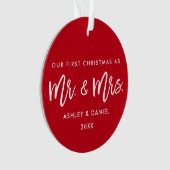 モダンなブラシの原稿の赤い初めてのクリスマスの氏夫人 オーナメント (正面)