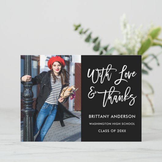 モダンなブラシの原稿愛は卒業を感謝していしています サンキューカード (スタンド正面)