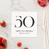モダンなブラックとホワイトのミニマル 50歳の誕生日 スタンダードカクテルナプキン (インサイチュ)