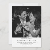 モダンなブラックタイポグラフィの結婚式フォト 招待状 (正面)