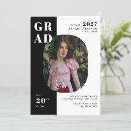 モダンなブラック＆ホワイトのタイポグラフィー写真 卒業 招待状