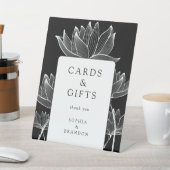 モダンなブラック＆ホワイトの花柄カード＆ギフト 台座サイン (インサイチュ)