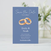 モダンなブルーの結婚指輪のSave The Dateカード セーブザデート (スタンド正面)