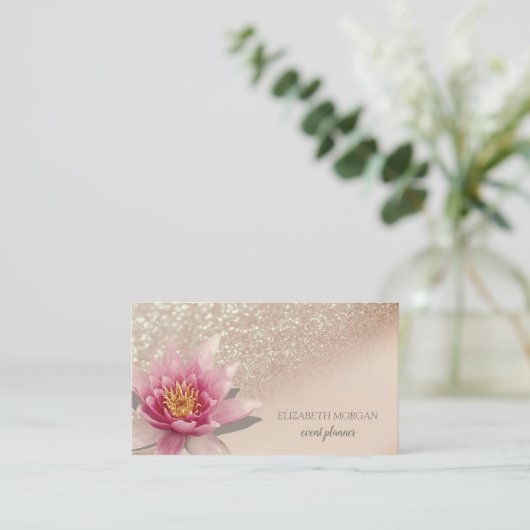 モダンなプロフェッショナルな輝きのボケ水彩蓮 名刺 (スタンド正面)