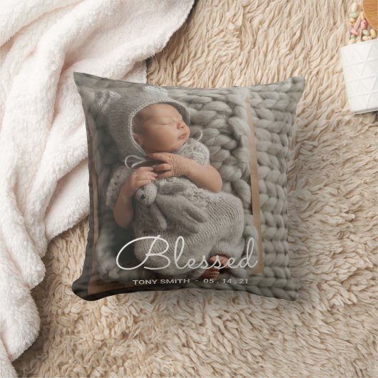 モダンなベビーの誕生の写真の記念品の枕 クッション (ブランケット)