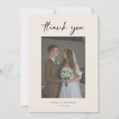 モダンなベージュの手書き体 結婚式 写真 サンキューカード (正面)