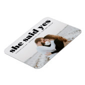 モダンなボールドブラックタイポグラフィー フォト セーブ・ザ・デート マグネット (左側)