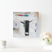 モダンなミシン スクエア壁時計 (ホーム)